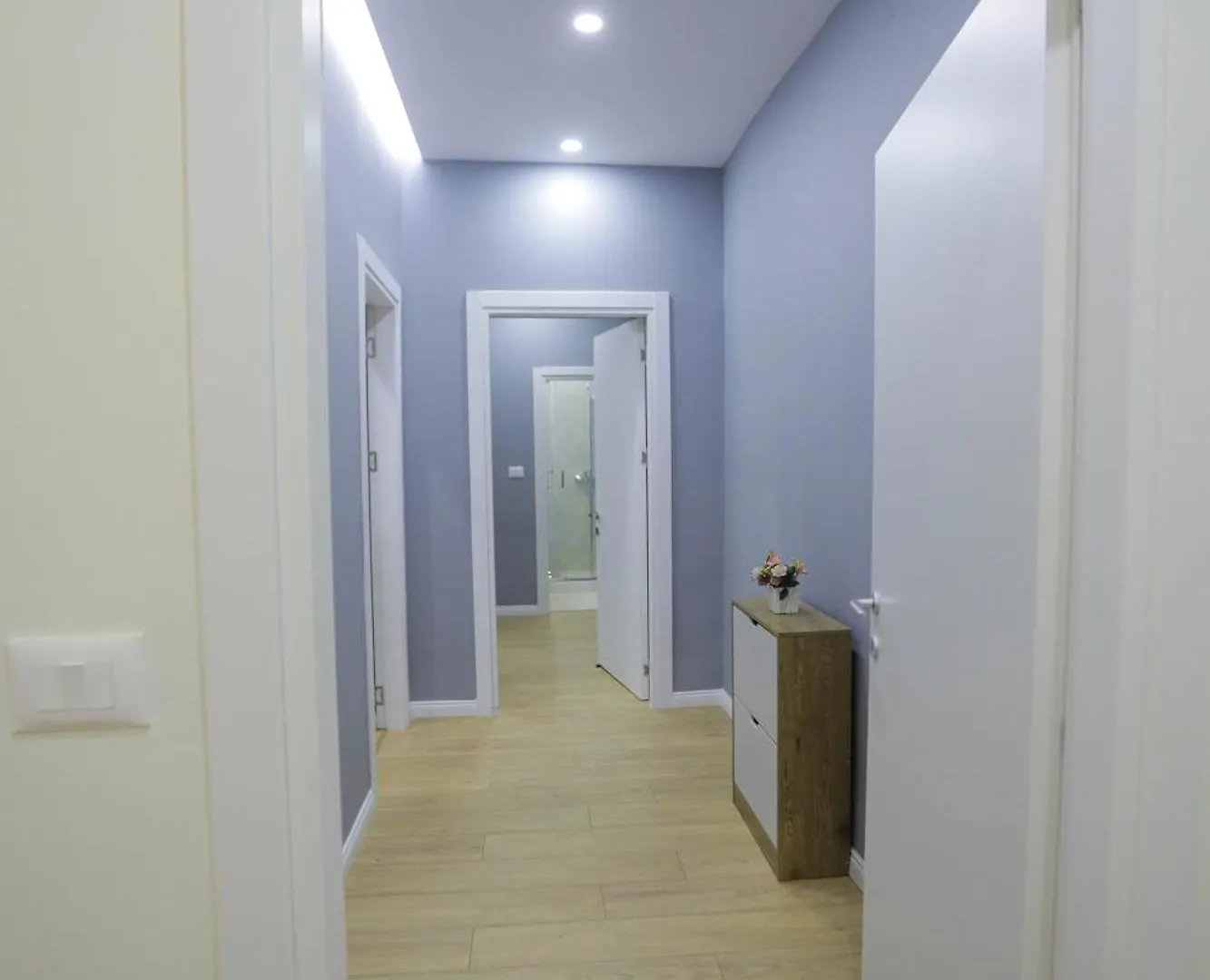 Arlis Apartments - Near North And South Terminal Tirana